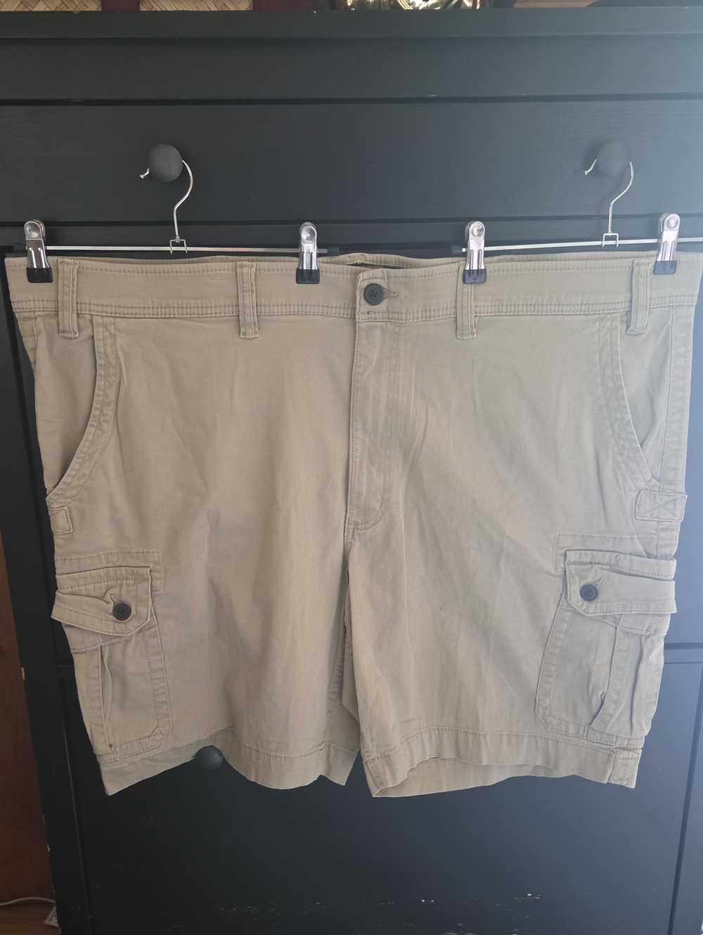 The Foundry Supply Co. Khaki Cargo Shorts Mens Size 54